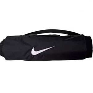 NIKE Pro HYPERWARM Football hand warmer